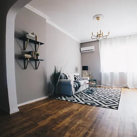 Unique Location 2 Bedroom Apt